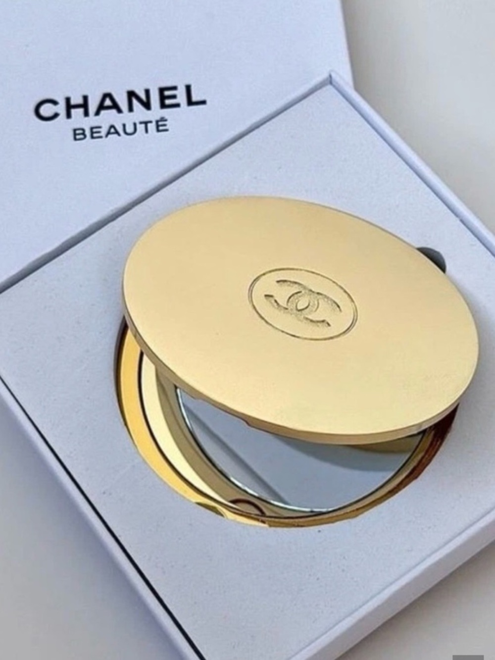New GWP Chanel mirror